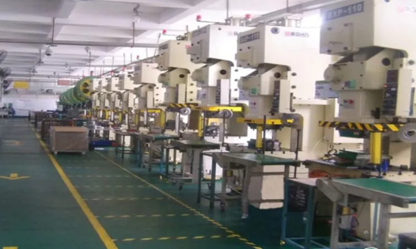 沖壓鈑金加工企業(yè)--勝萬銘智能制造（湖南）有限公司